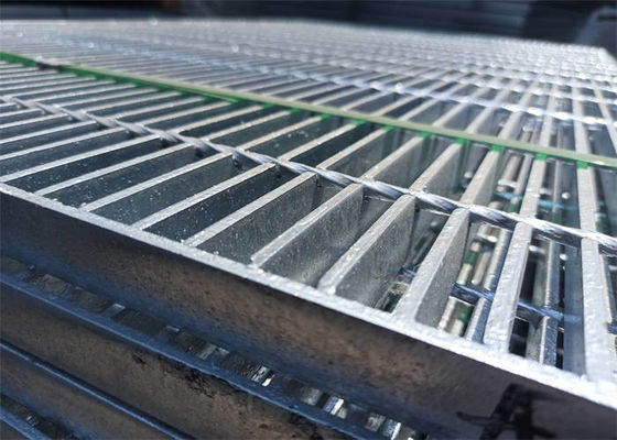 गुणवत्ता  Heavy Duty Steel Bar Grating Manufacturers For Highways / Airfield फैक्टरी